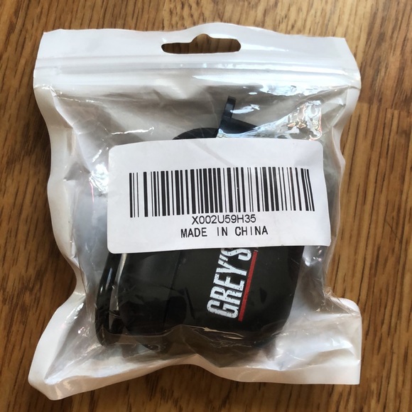 Grey’s Anatomy AirPods Pro Case NWT - Picture 3 of 3